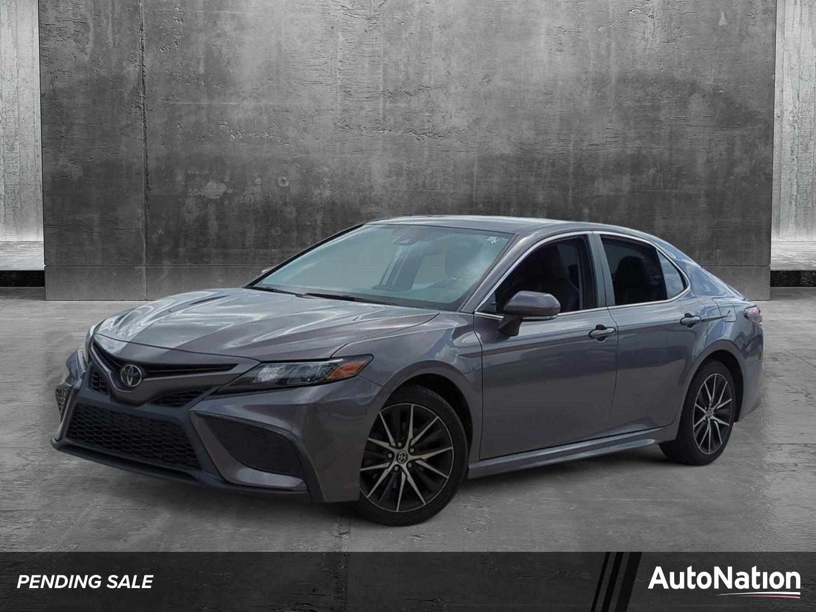 2022 Toyota Camry Vehicle Photo in Pembroke Pines, FL 33027