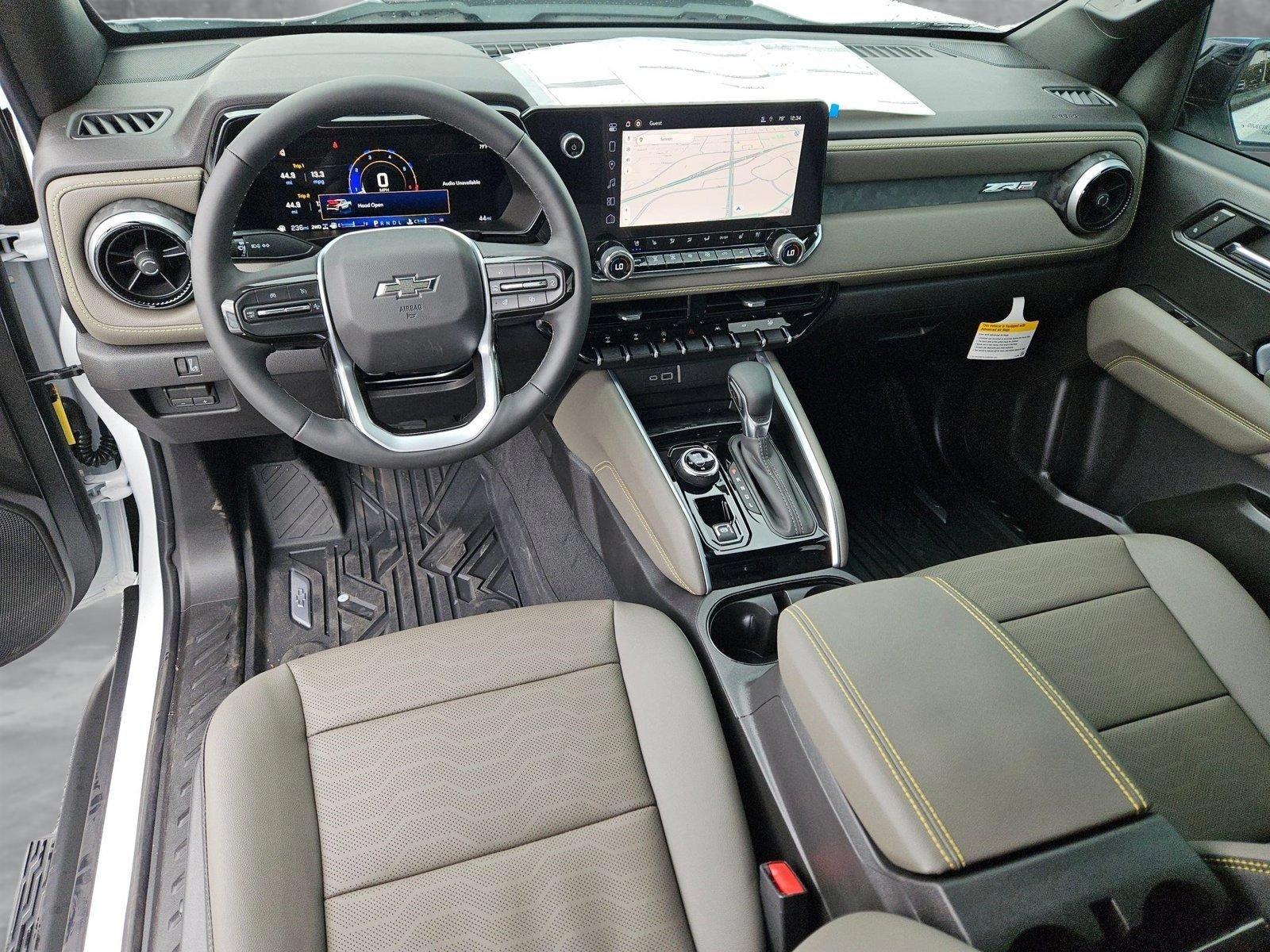 2025 Chevrolet Colorado Vehicle Photo in GILBERT, AZ 85297-0446