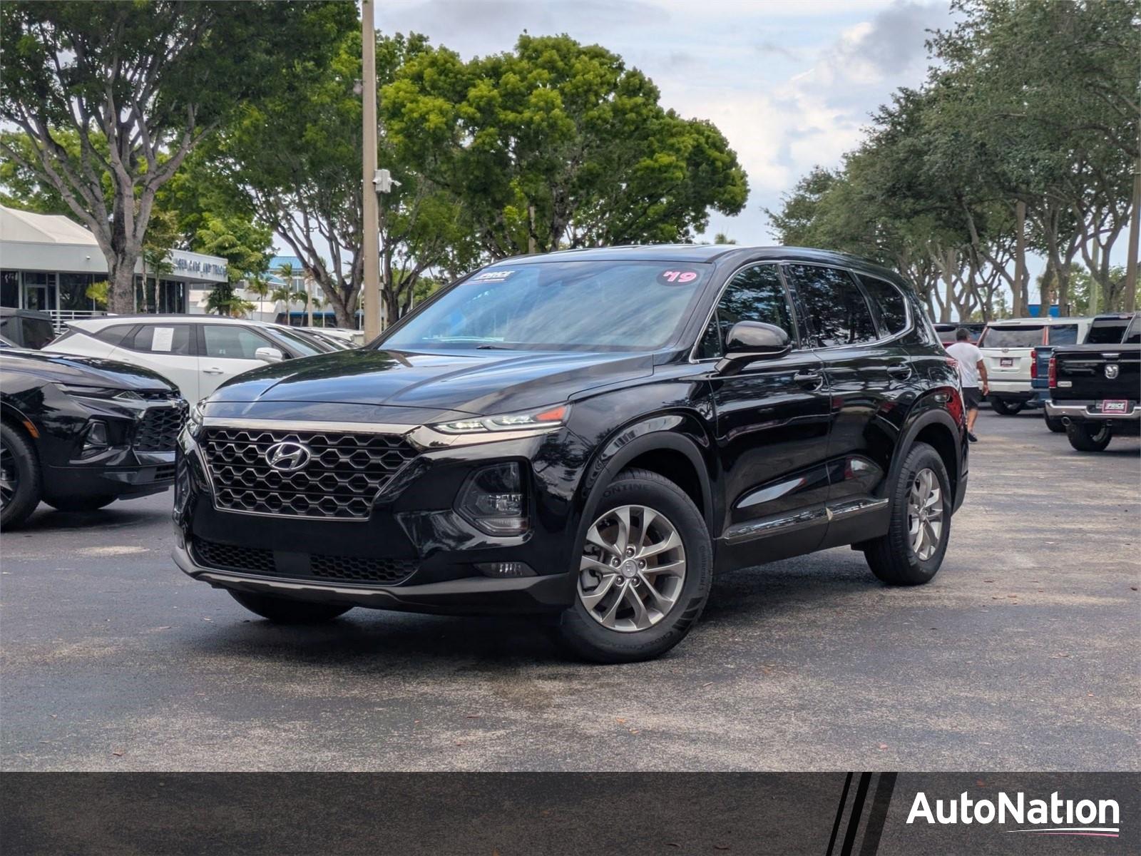 2019 Hyundai Santa Fe Vehicle Photo in GREENACRES, FL 33463-3207