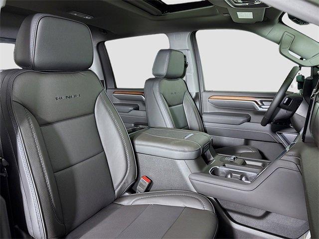 2025 GMC Sierra 3500 HD Vehicle Photo in PUYALLUP, WA 98371-4149