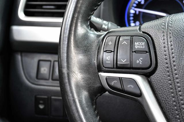 2019 Toyota Highlander Vehicle Photo in DALLAS, TX 75235