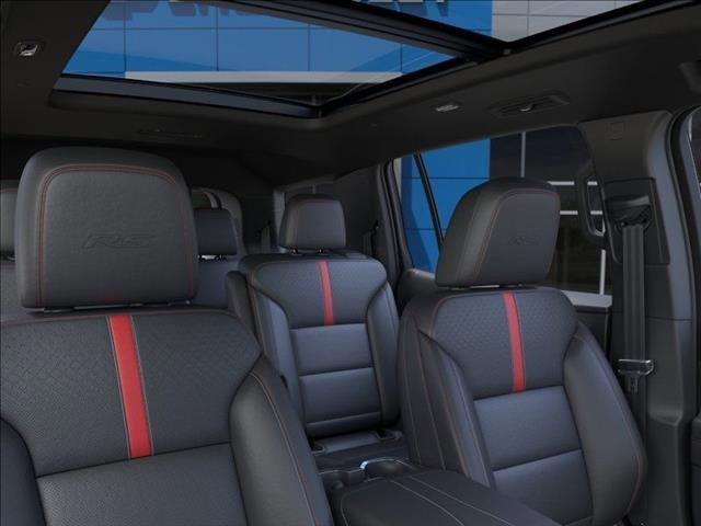 2025 Chevrolet Traverse Vehicle Photo in EMPORIA, VA 23847-1235