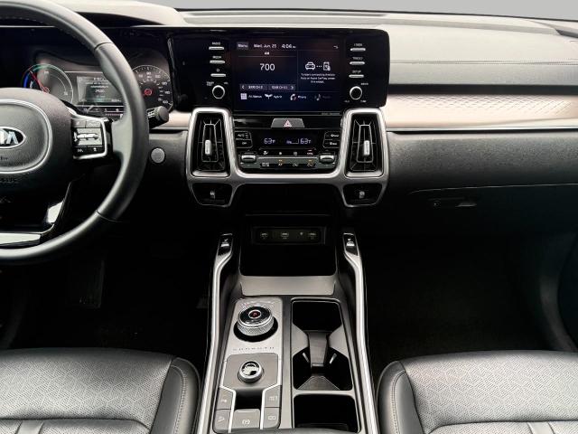 2021 Kia Sorento Hybrid Vehicle Photo in Appleton, WI 54914