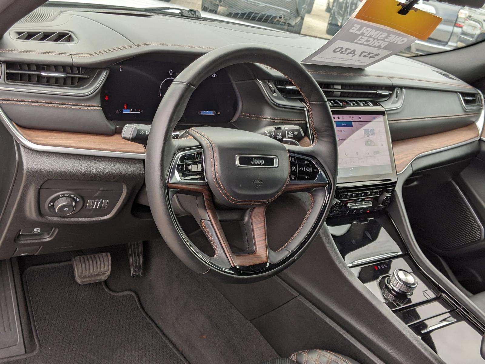 2022 Jeep Grand Cherokee Vehicle Photo in Seguin, TX 78155