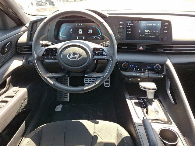 2025 Hyundai ELANTRA Vehicle Photo in Philadelphia, PA 19116