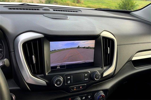 2024 GMC Terrain Vehicle Photo in TOPEKA, KS 66609-0000