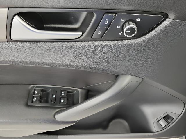 2015 Volkswagen Passat Vehicle Photo in Oshkosh, WI 54904