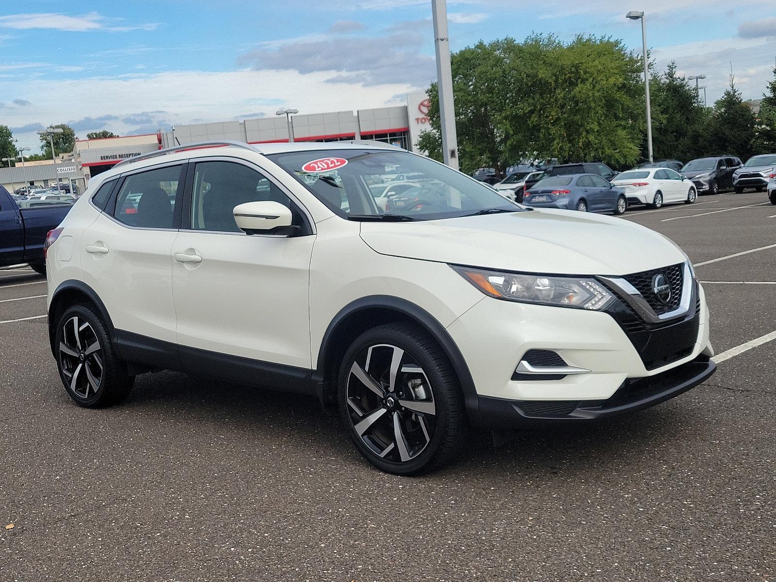 2022 Nissan Rogue Sport Vehicle Photo in Trevose, PA 19053