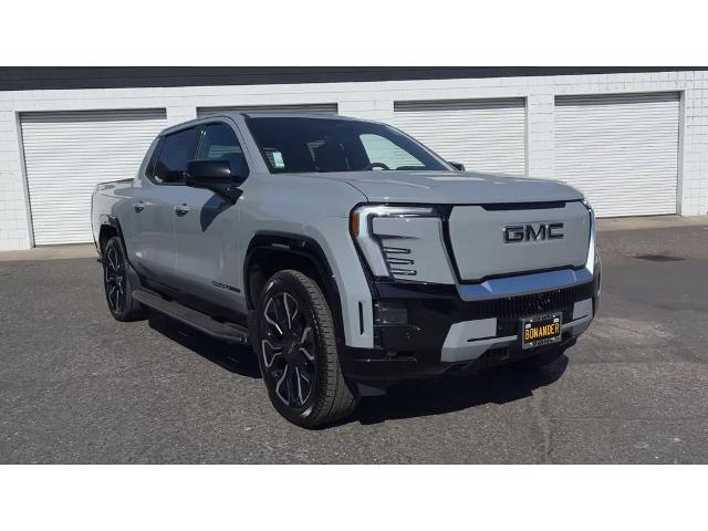 2024 GMC Sierra EV Vehicle Photo in TURLOCK, CA 95380-4918