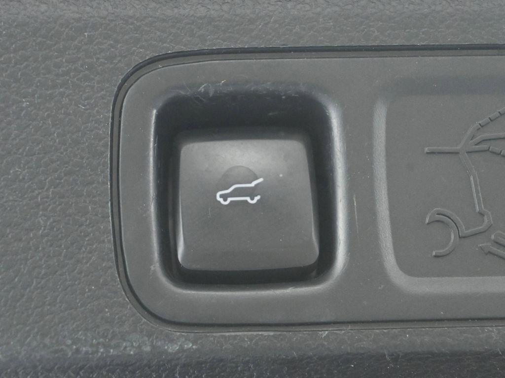 2021 Ford Expedition Max Vehicle Photo in Cedar Rapids, IA 52402