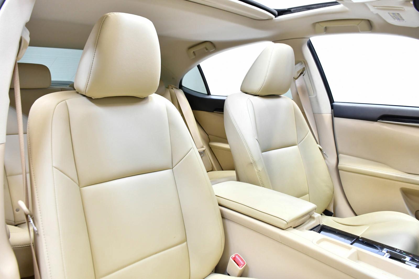 2014 Lexus ES 350 Vehicle Photo in DALLAS, TX 75235