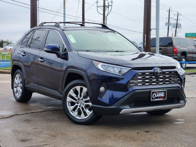 2020 Toyota RAV4 Vehicle Photo in SUGAR LAND, TX 77478-0000