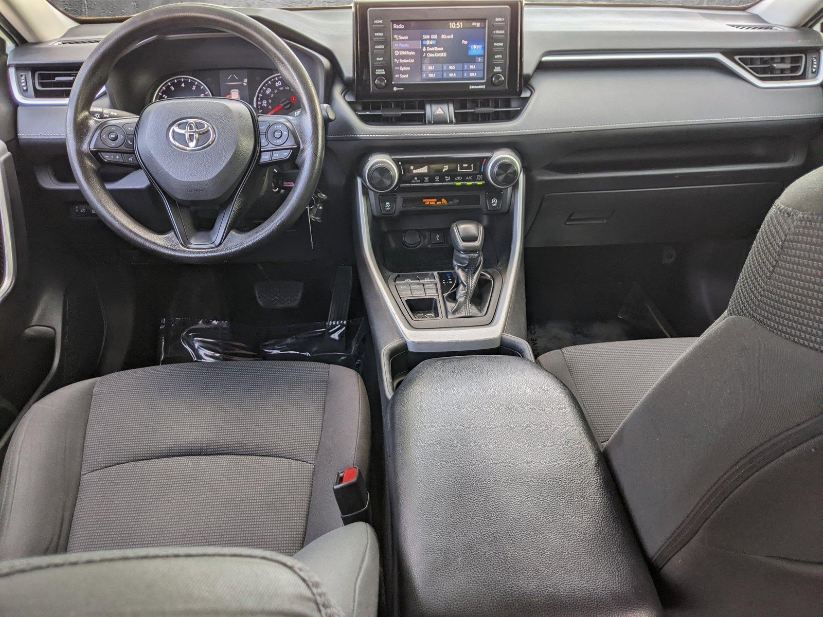 2020 Toyota RAV4 Vehicle Photo in Pembroke Pines , FL 33084