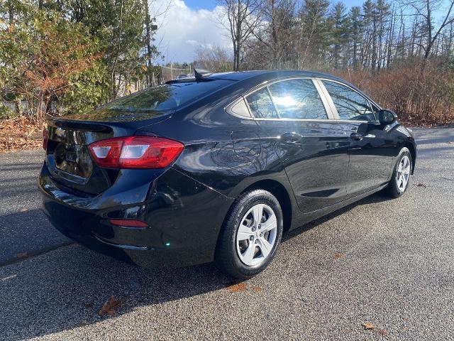 2017 Chevrolet Cruze Vehicle Photo in LEOMINSTER, MA 01453-2952