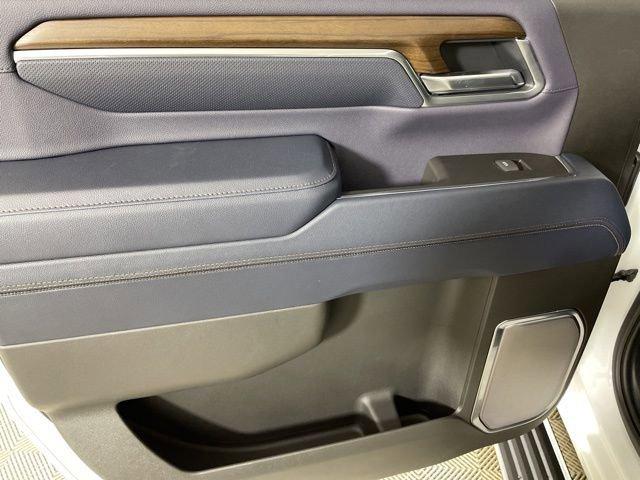 2025 Chevrolet Silverado 3500 HD Vehicle Photo in PHOENIX, AZ 85014-3381