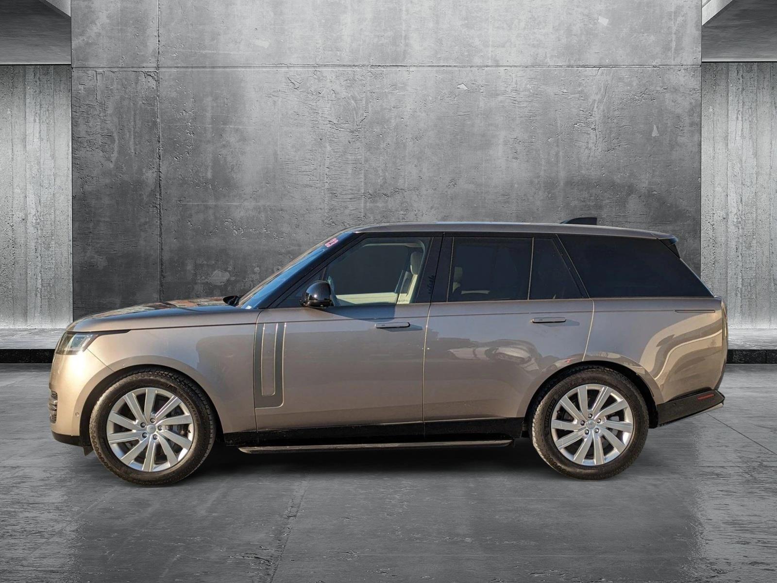 2023 Land Rover Range Rover Vehicle Photo in Bethesda, MD 20852