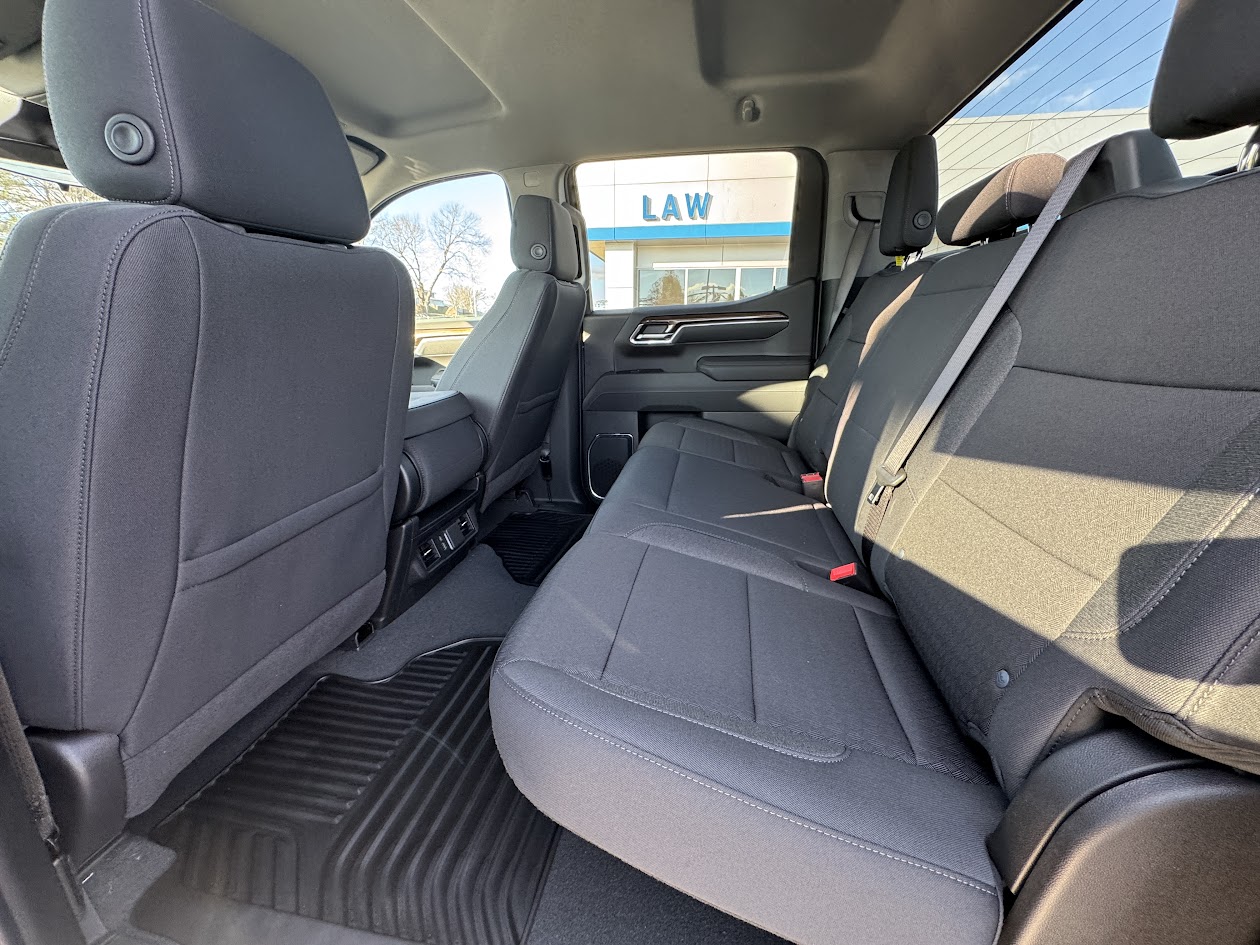 2025 Chevrolet Silverado 1500 Vehicle Photo in BOONVILLE, IN 47601-9633