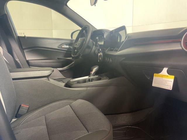 2025 Chevrolet Trax Vehicle Photo in PHOENIX, AZ 85014-3381