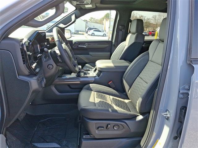 2025 Chevrolet Silverado 1500 Vehicle Photo in BERLIN, MD 21811-1121