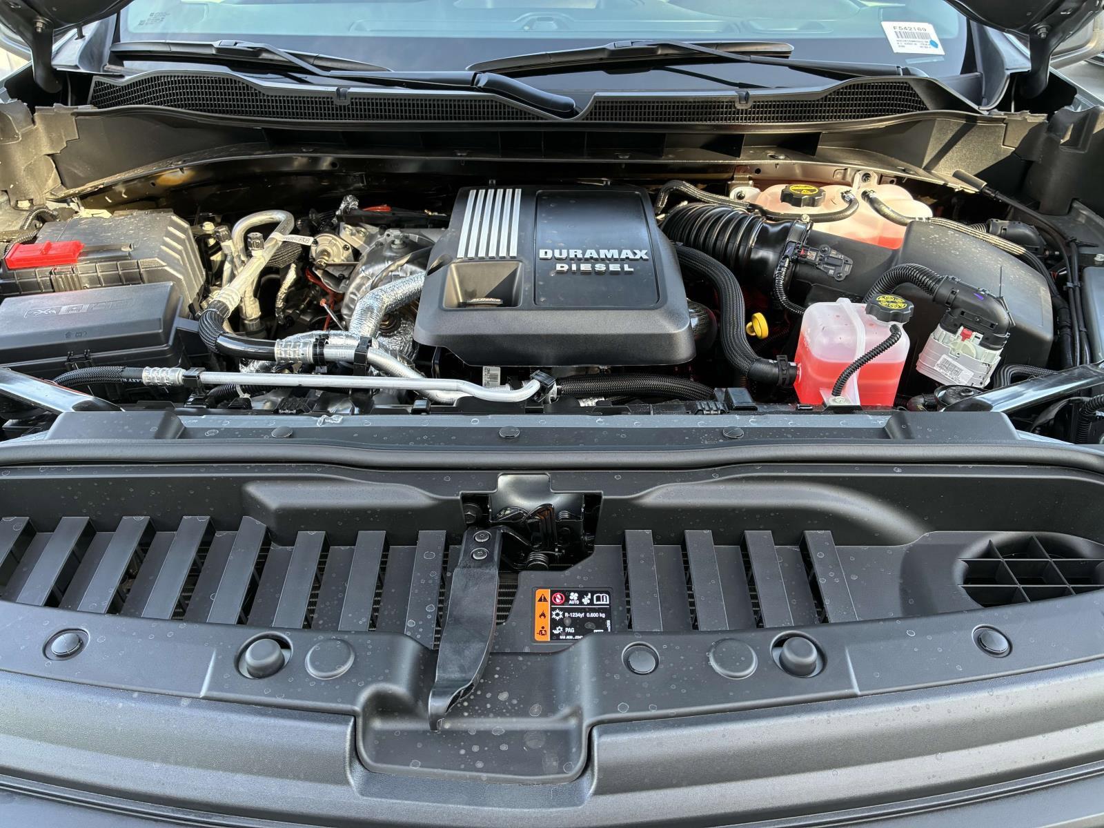 2025 Chevrolet Silverado 1500 Vehicle Photo in LOS ANGELES, CA 90007-3794