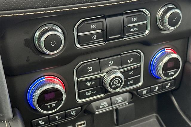 2023 GMC Yukon Vehicle Photo in ELK GROVE, CA 95757-8703