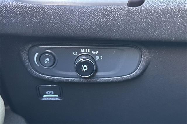 2023 GMC Terrain Vehicle Photo in ELK GROVE, CA 95757-8703