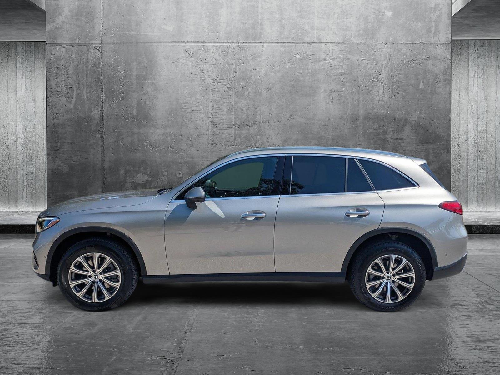 2024 Mercedes-Benz GLC Vehicle Photo in Sarasota, FL 34231