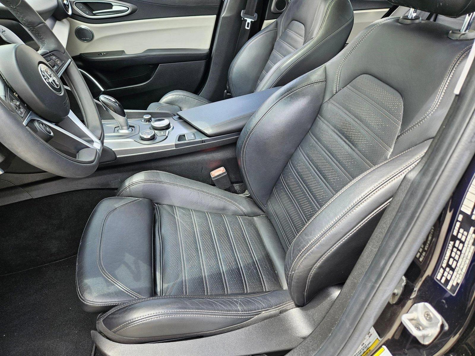 2019 Alfa Romeo Giulia Vehicle Photo in Pembroke Pines , FL 33027