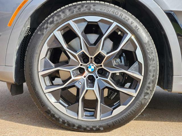 2025 BMW X7 M60i Vehicle Photo in PLANO, TX 75024