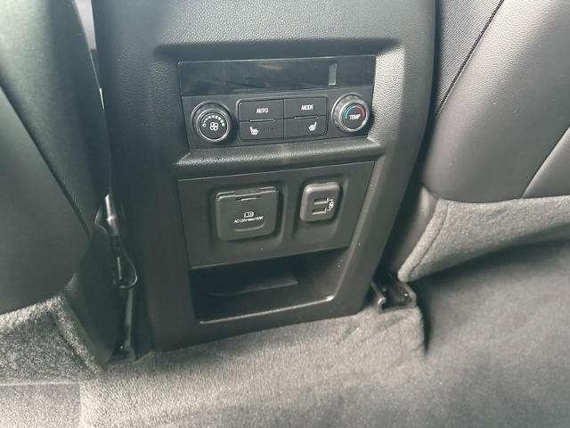 2023 Chevrolet Traverse Vehicle Photo in COLUMBIA, MO 65203-3903