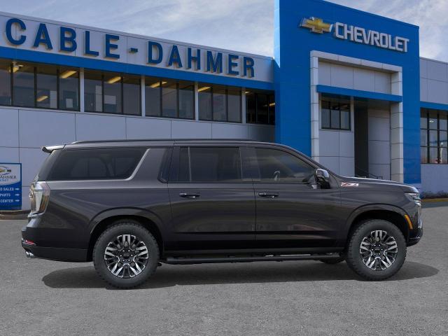 2025 Chevrolet Suburban Vehicle Photo in KANSAS CITY, MO 64114-4502