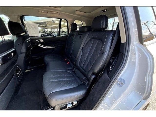 2024 BMW X7 xDrive40i Vehicle Photo in San Antonio, TX 78230