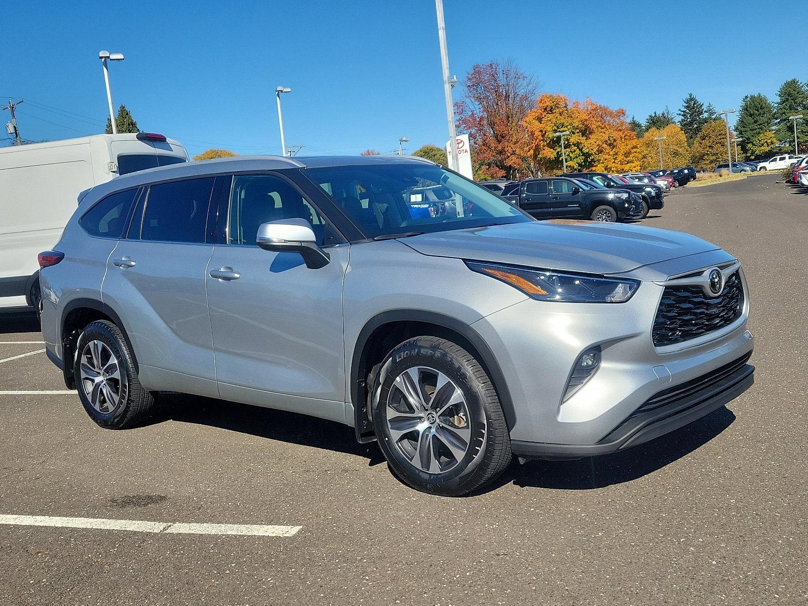 2022 Toyota Highlander Vehicle Photo in Trevose, PA 19053