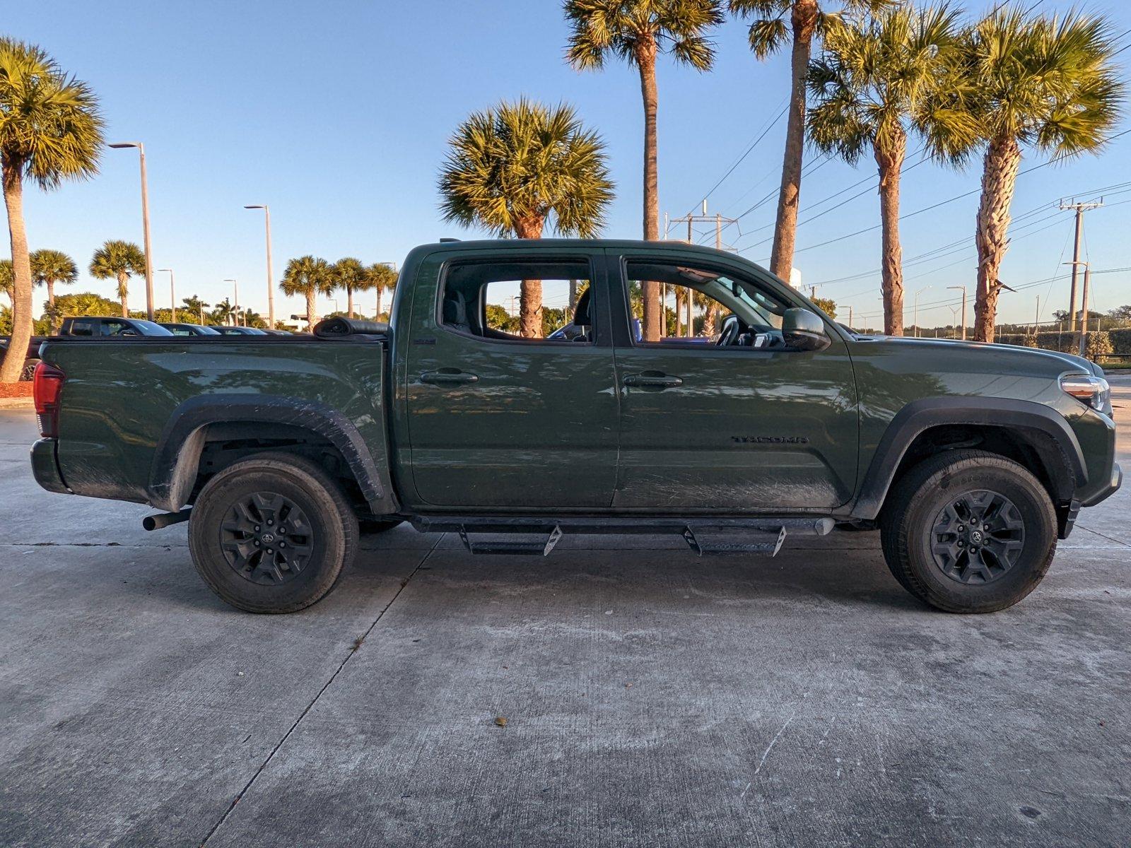 2021 Toyota Tacoma 2WD Vehicle Photo in Davie, FL 33331