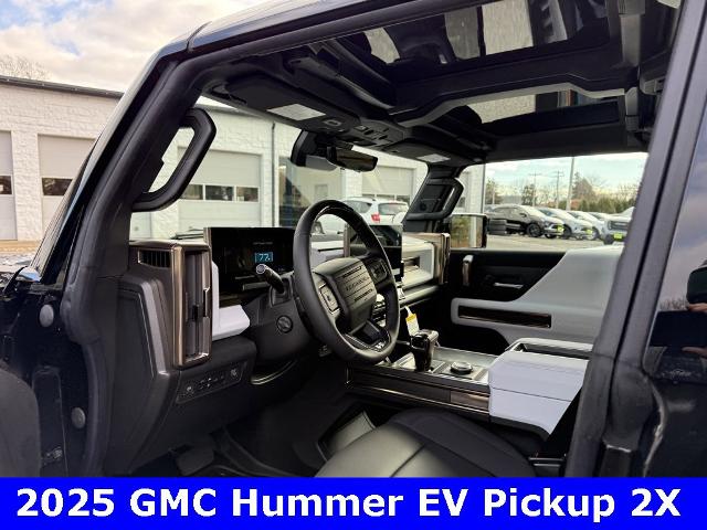 2025 GMC HUMMER EV Pickup Vehicle Photo in CHICOPEE, MA 01020-5001