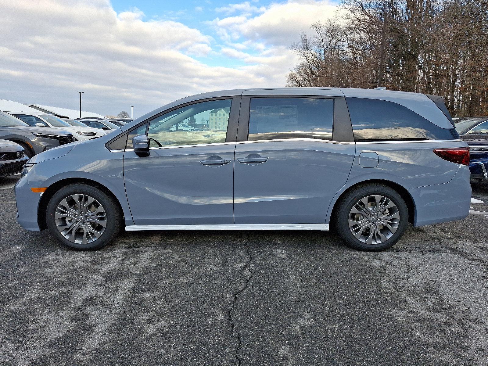 2025 Honda Odyssey Vehicle Photo in Harrisburg, PA 17111
