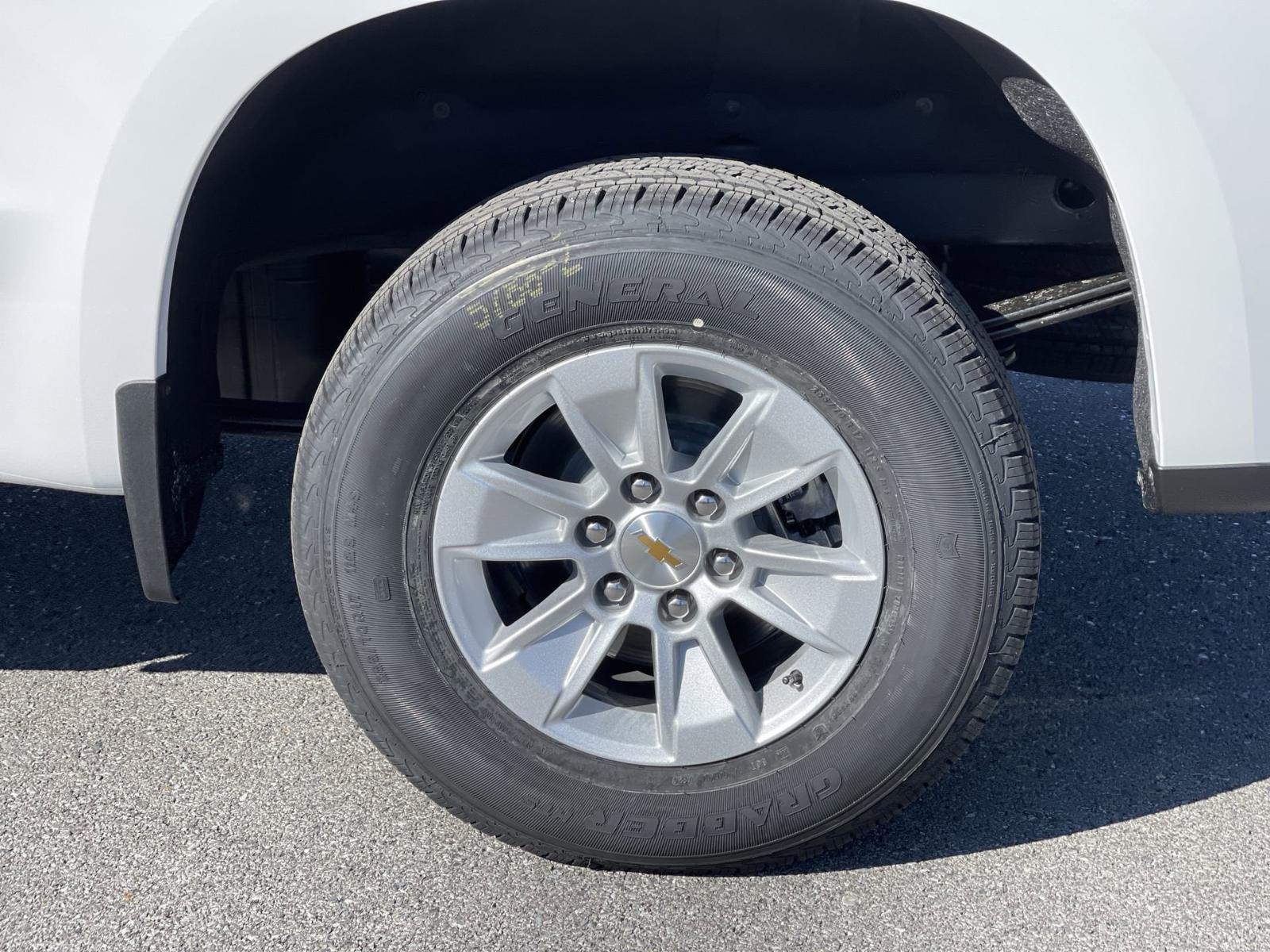 2025 Chevrolet Silverado 1500 Vehicle Photo in BENTONVILLE, AR 72712-4322