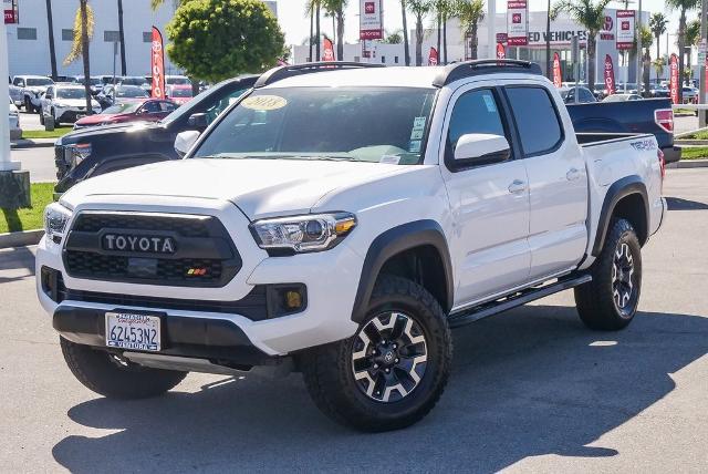 2018 Toyota Tacoma Vehicle Photo in VENTURA, CA 93003-8585