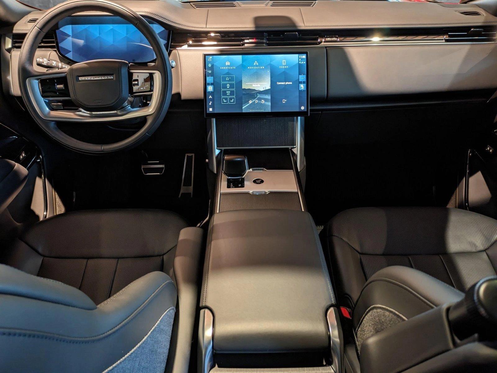 2024 Land Rover Range Rover Vehicle Photo in Bethesda, MD 20852