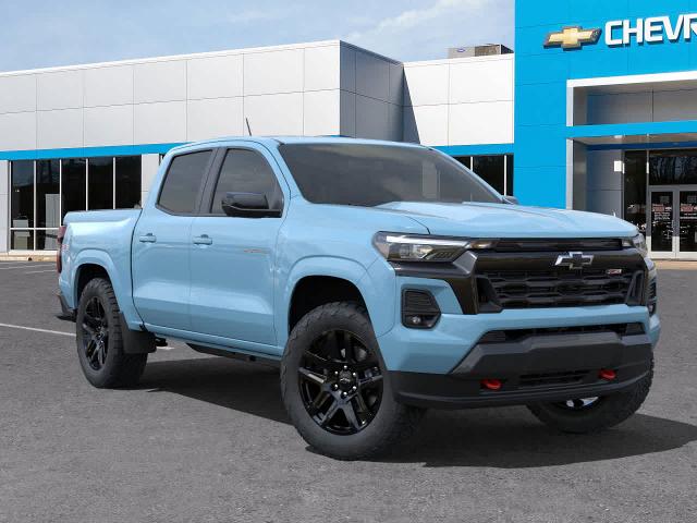 2025 Chevrolet Colorado Vehicle Photo in MOON TOWNSHIP, PA 15108-2571