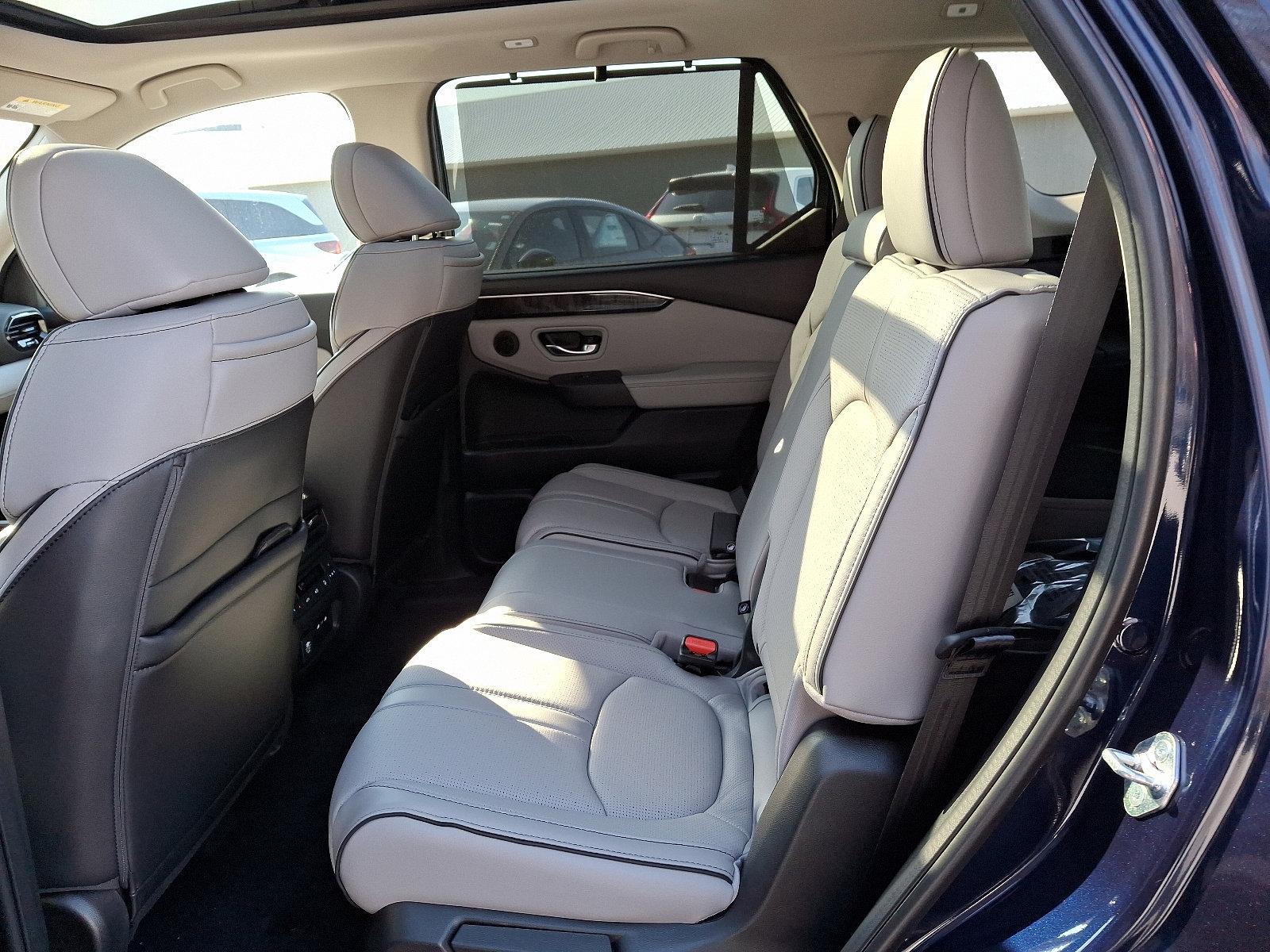 2025 Honda Pilot Vehicle Photo in Harrisburg, PA 17111