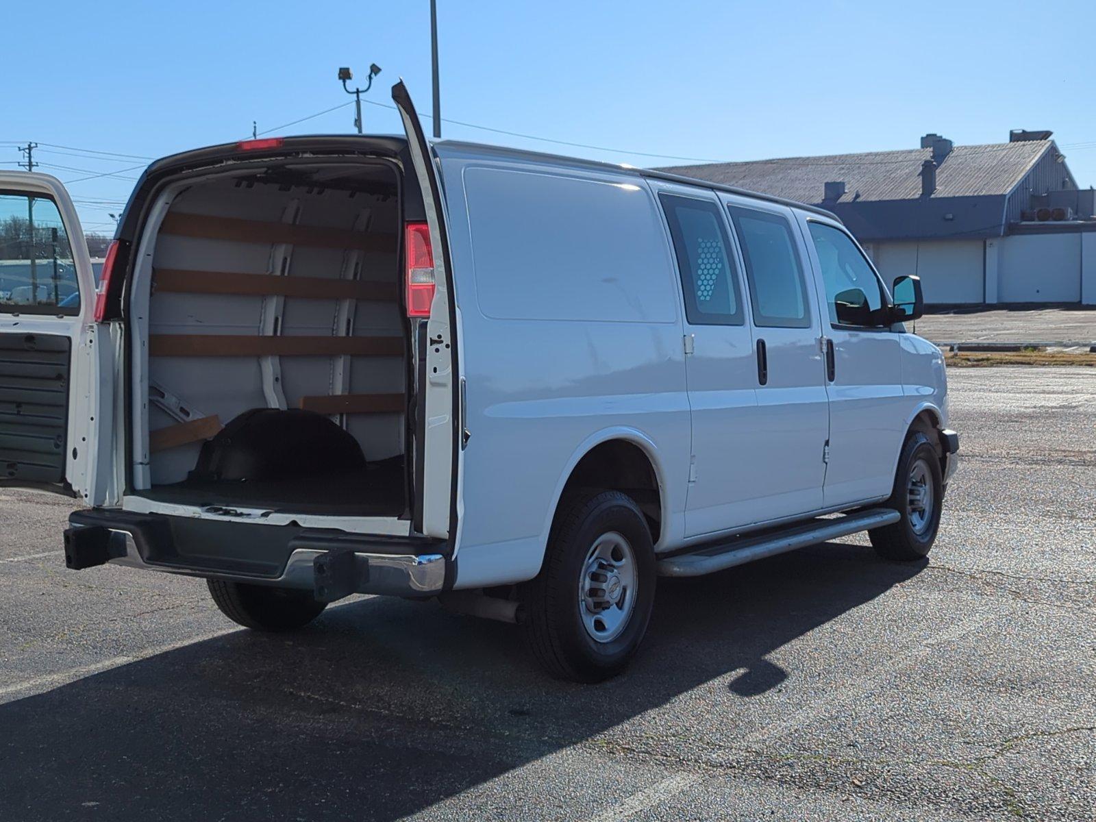 2022 Chevrolet Express Cargo Van Vehicle Photo in Memphis, TN 38115