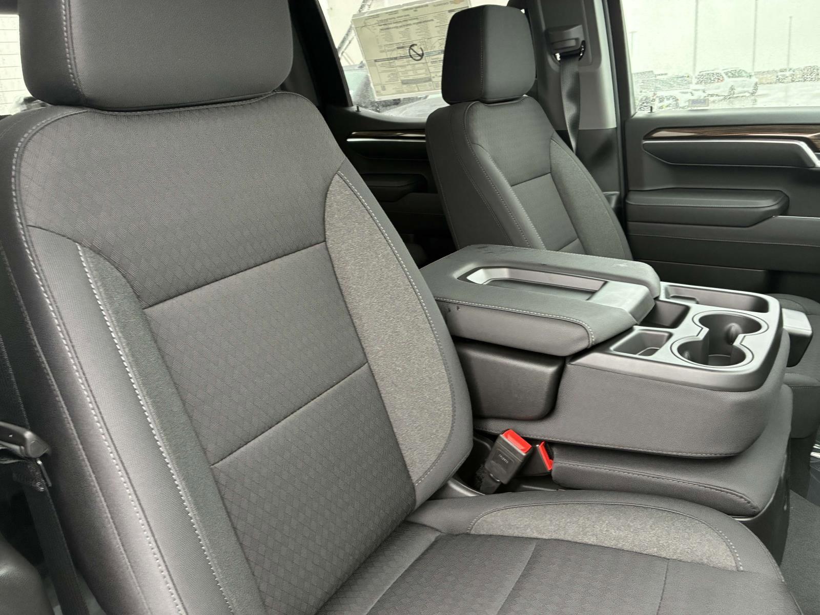 2025 Chevrolet Silverado 1500 Vehicle Photo in LOS ANGELES, CA 90007-3794