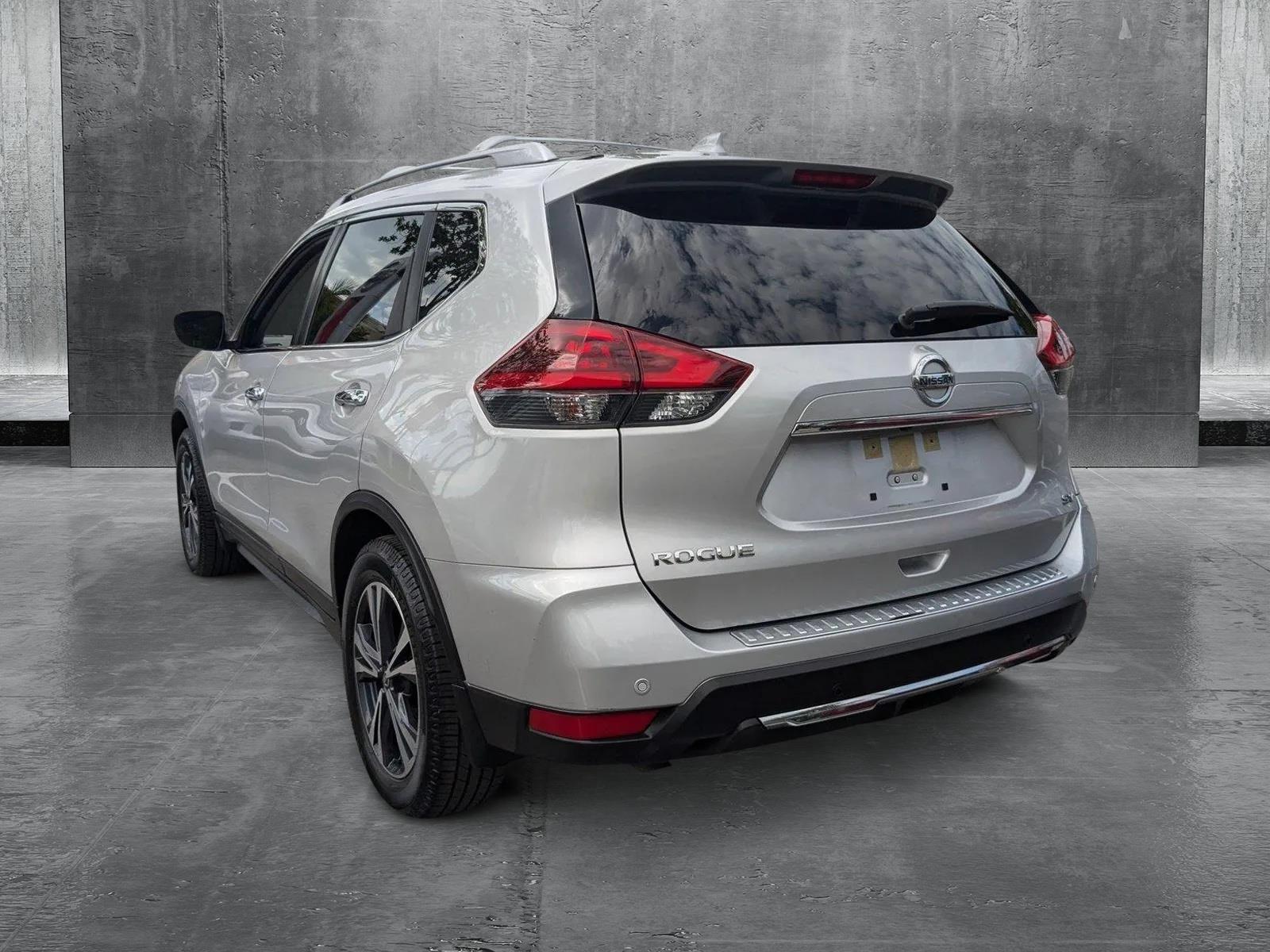 2019 Nissan Rogue Vehicle Photo in Miami, FL 33135