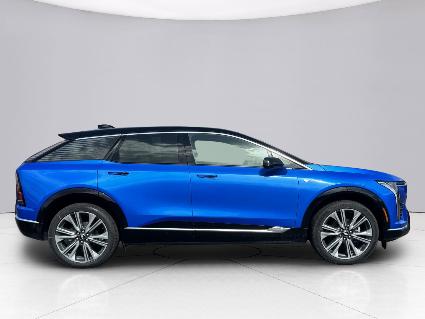 2025 Cadillac OPTIQ Vehicle Photo in LEOMINSTER, MA 01453-2952