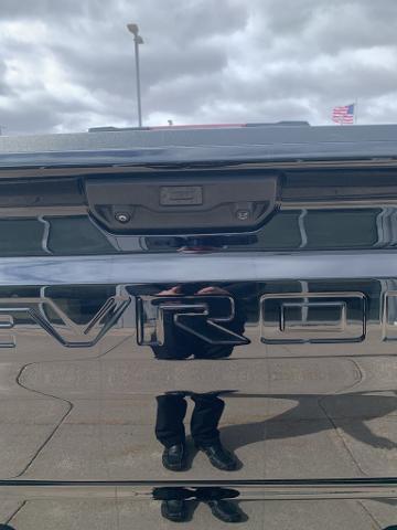 2022 Chevrolet Silverado 1500 Vehicle Photo in GREEN BAY, WI 54304-5303