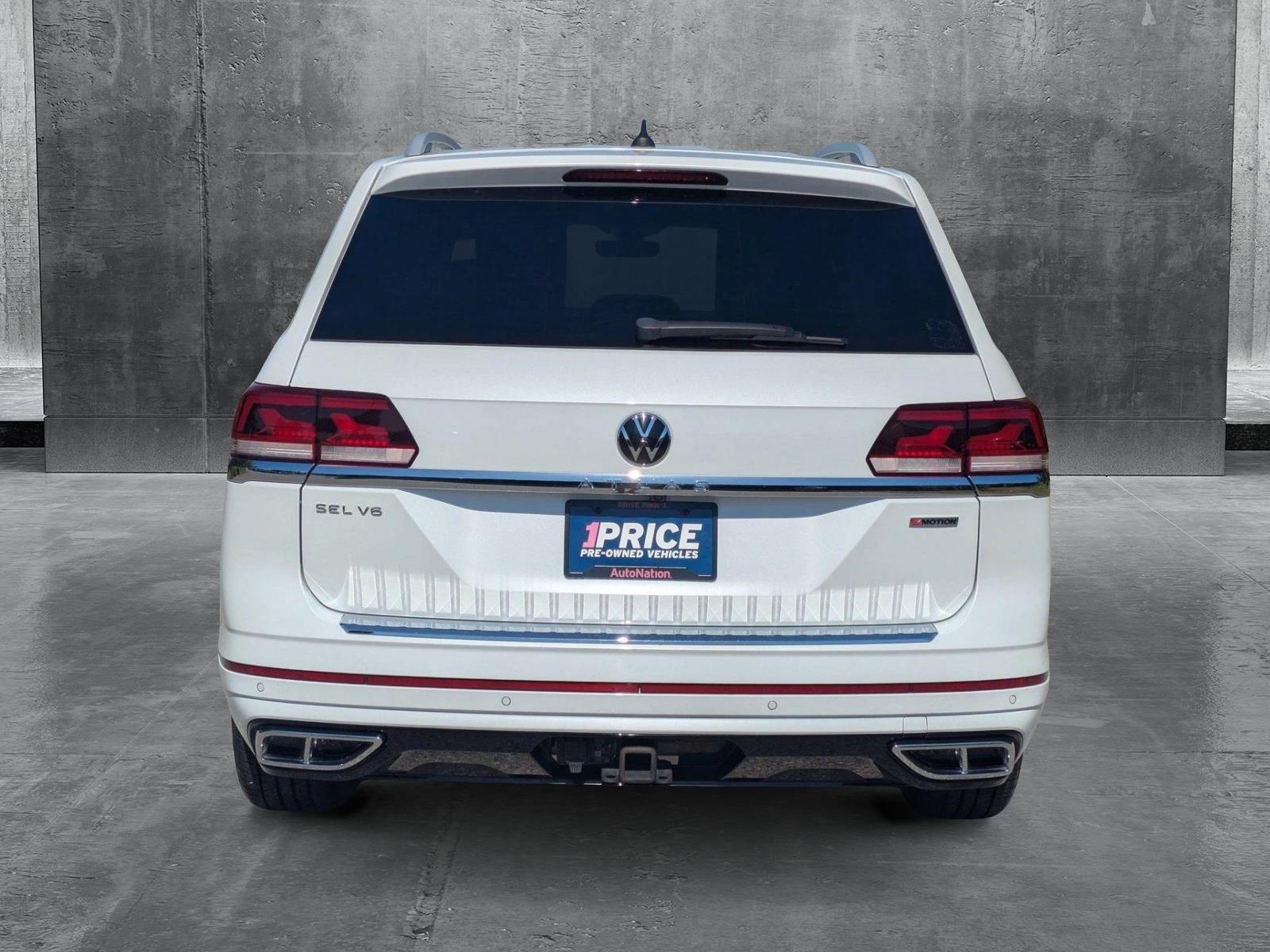 2022 Volkswagen Atlas Vehicle Photo in Sarasota, FL 34231