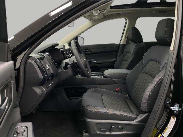 2025 Nissan Pathfinder Vehicle Photo in Appleton, WI 54913