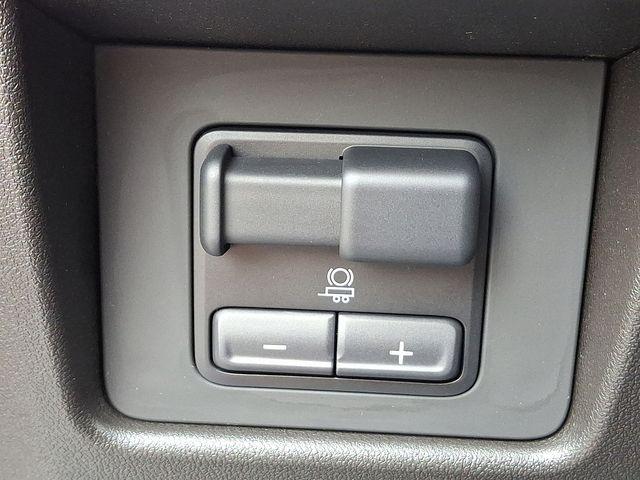 2023 GMC Canyon Vehicle Photo in DANBURY, CT 06810-5034