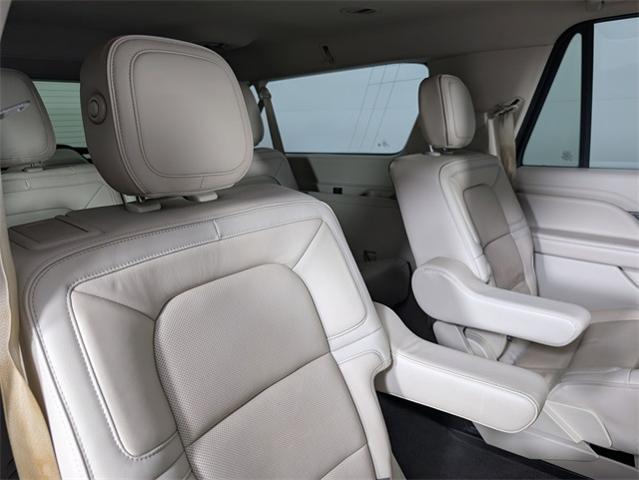 2018 Lincoln Navigator L Vehicle Photo in ENGLEWOOD, CO 80113-6708